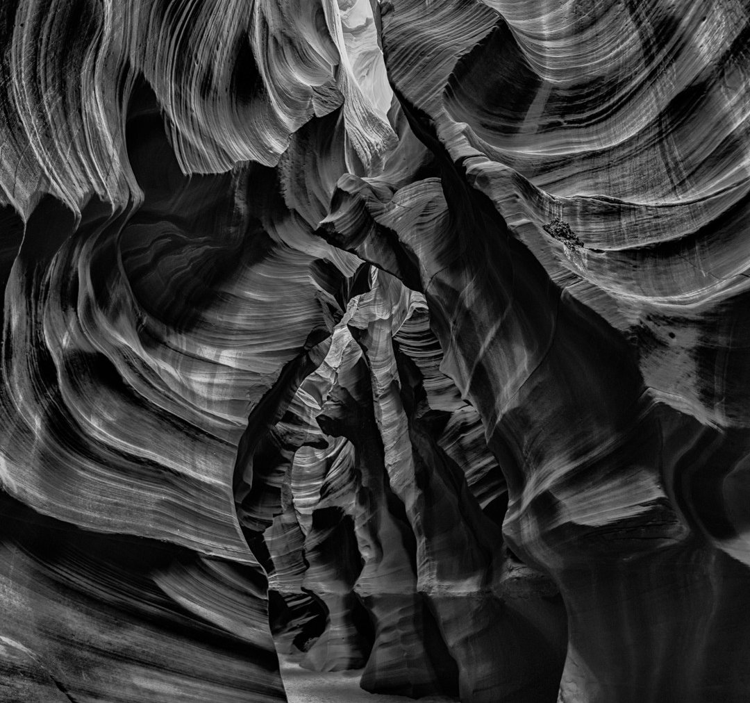 Antelope Canyon - Black and white