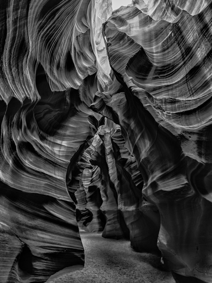 Collections 3 Antelope Canyon - Black and white