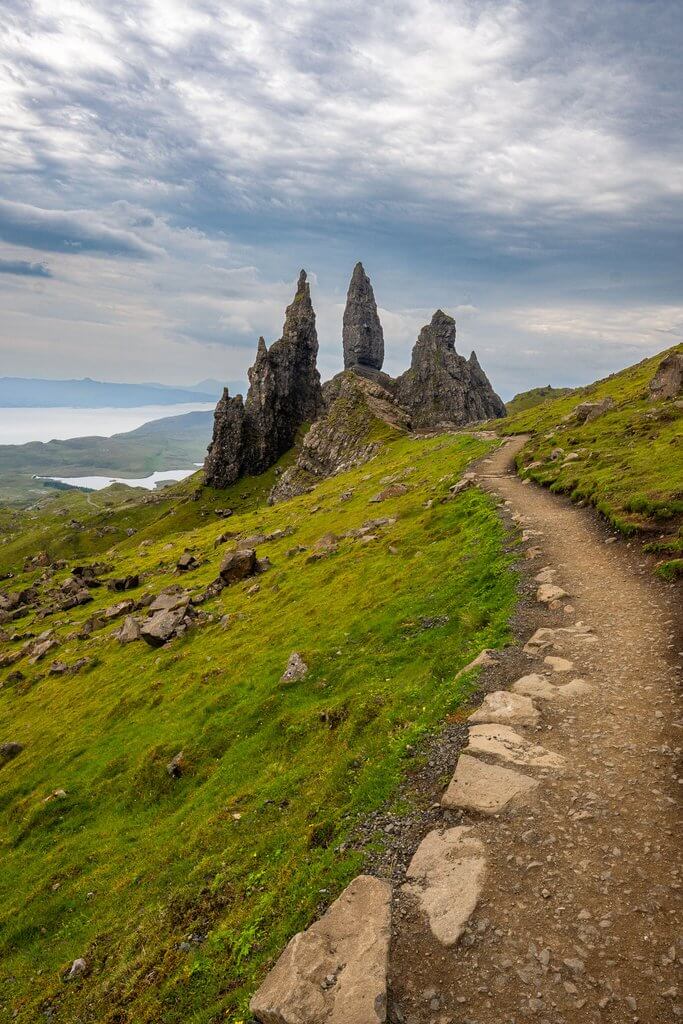Peaks & Travel 10